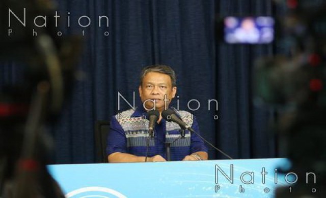 'วัชระ' จี้ 'นายกฯ' ปราบทุจริตนมโรงเรียน
