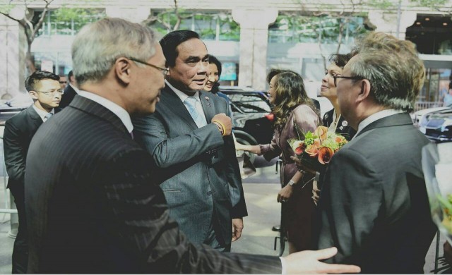 แกะรอย!คนไทยชุมนุมหนุน-ต้าน 'ประยุทธ์' ในนิวยอร์ก