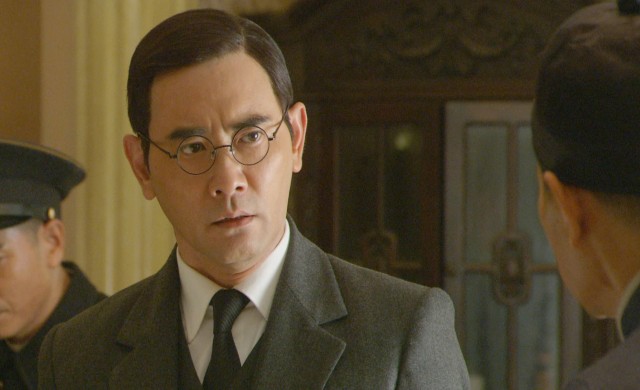 'สละราชอีกครั้ง'ในThe Last Emperor