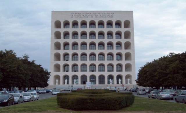 ‘เฟนดิ’เช่าอาคารยุคฟาสซิสต์ทำสนง.ใหญ่