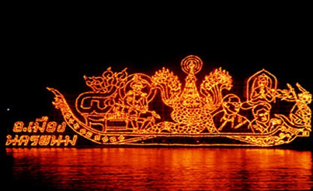  เร่งทำเรือไฟใหญ่สุดยาว 117 เมตร สูงเท่าตึก 10 ชั้น