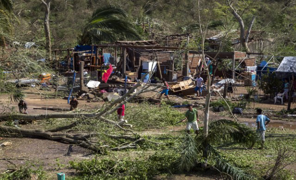 'พายุเฮอร์ริเคนแพทริเซีย'อ่อนกำลังมุ่งสู่เท็กซัส
