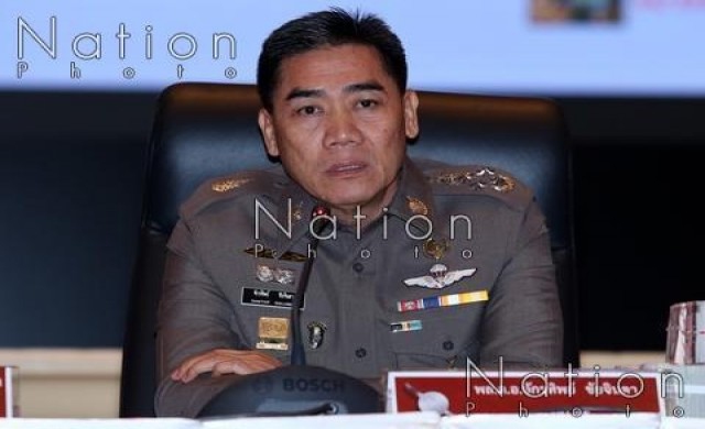 ผบ.ตร.ยัน'ประวุฒิ'ถึงไทยแล้ว ไม่พูดเรื่องลาออก