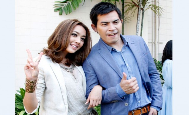 นางเอก 'น้ำตาล พิจักขณา' ร่วมบริจาคเลือดให้ 'ปอ ทฤษฎี'