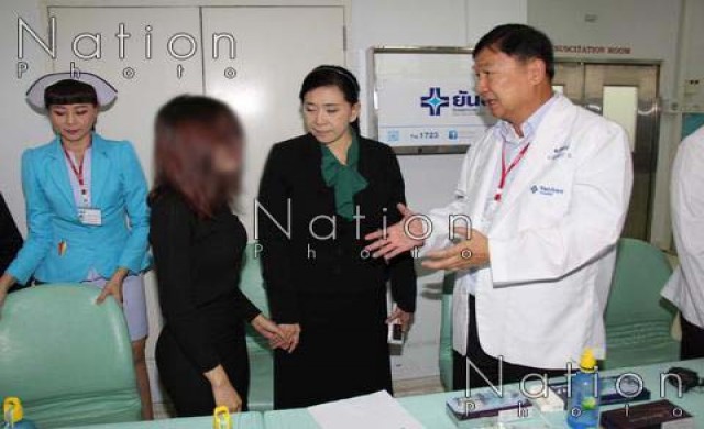 'ปวีณา'นำตัวพริตตี้สาวเสริมหน้าอกเน่า รักษาตัวฟรีรพ.ยันฮี