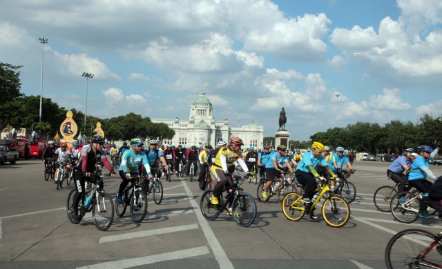 สองล้อกับหนึ่งใจ BIKE FOR DAD 