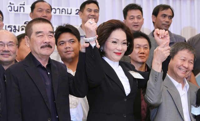 คุณหญิงปัทมา รั้งนายกขนไก่ต่อ