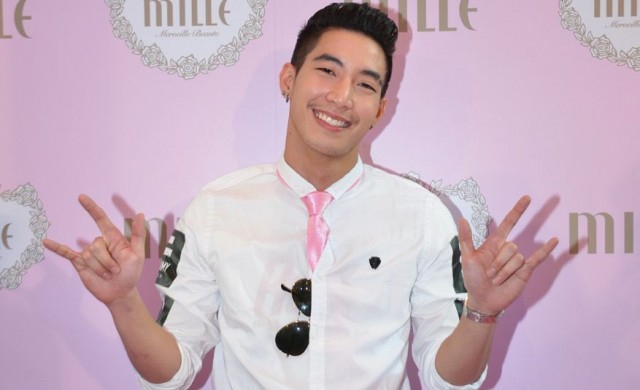 เผย10ฉายา'ดารา'ปี58 'โตโน่-พ่อม่ายคลายมนตร์'