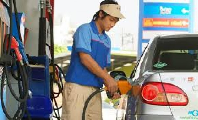 ปตท.-บางจากปรับลดราคาดีเซล 40 สต./ลิตร