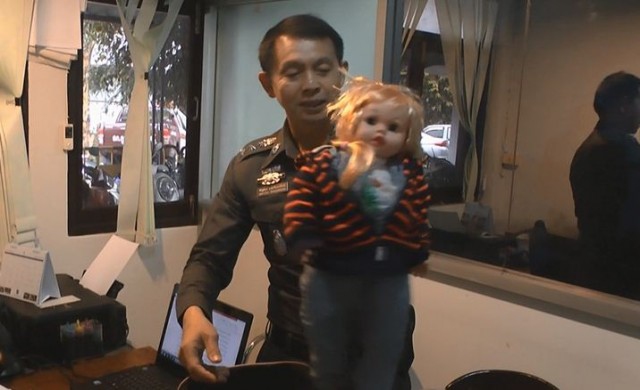พบยาบ้า200เม็ด ซุกซ่อนในตุ๊กตาลูกเทพ