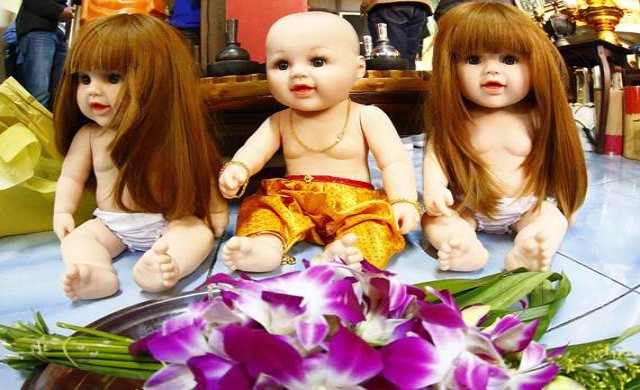 ตุ๊กตาลูกเทพกับความเชื่อ 