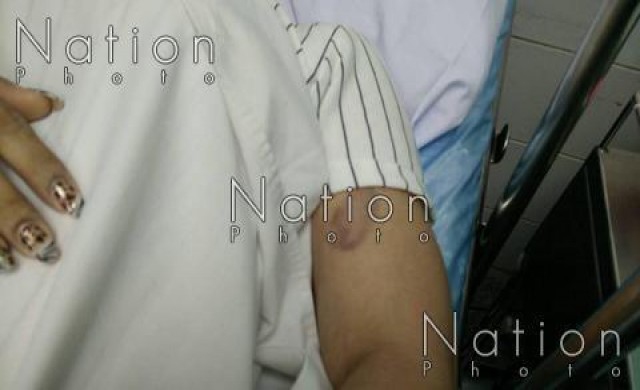 สาวถูกใช้เครื่องช็อตไฟฟ้าหวังอุ้ม แต่ผิดตัว ปล่อยทิ้งกลางทาง