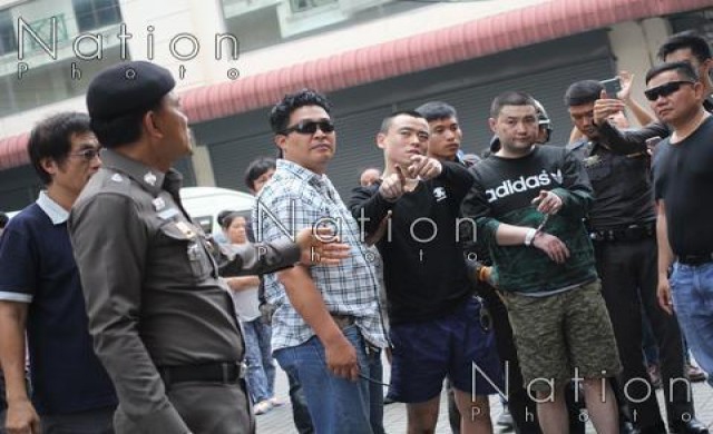 ฝากขังครั้งแรก '3แก๊งจีน' บุกปล้นปืนย่านวังบูรพา