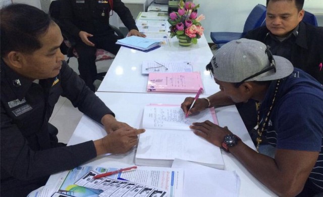 ตร.เร่งตรวจกล้องวงจรปิด หาโรคจิตฆ่าแมว'บัวขาว