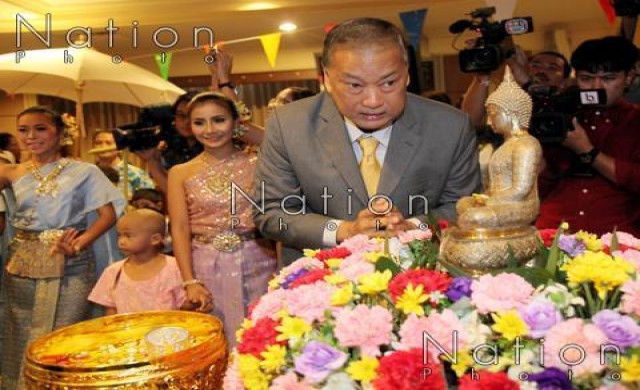 'สุขุมพันธุ์'ชวนสาดบุญแทนน้ำเที่ยวสงกรานต์วิถีไทย