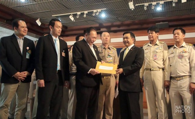 สมาคมอบต.ฯบุกสภา ค้านควบรวมอปท. อ้างเกิดความขัดแย้ง
