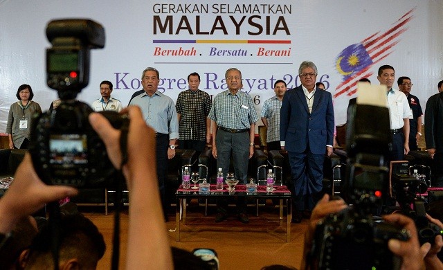 กลุ่มการเมืองมาเลย์ยื่นฎีกาปลดนายกฯ