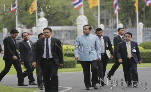 รับเบนซ์กันกระสุน 2 คัน ใช้ภารกิจนายกฯ