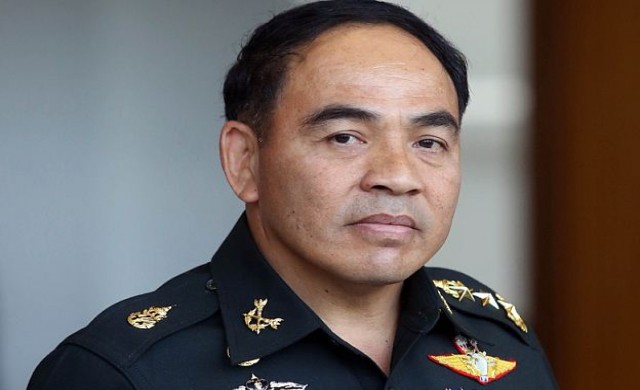 'กัมปนาท'ตรวจเกณฑ์ทหารวันแรก เขตพระนคร ยันโปร่งใส