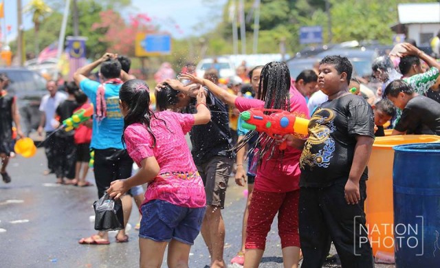 สงกรานต์ที่วัดตาเซ๊ะ มาเลเซีย 