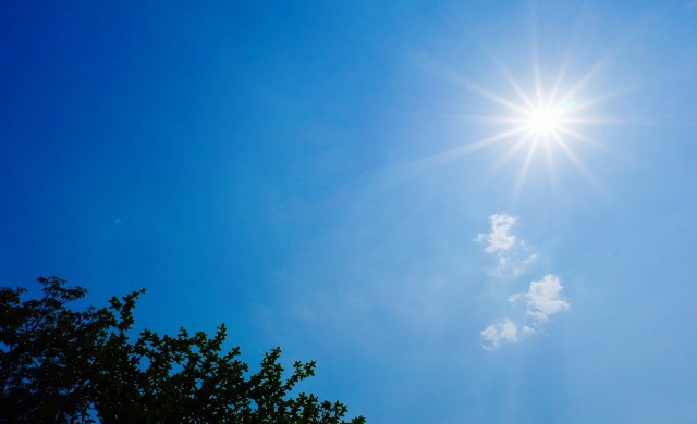 ตากแดดจ้า เสี่ยงมะเร็งผิวหนัง