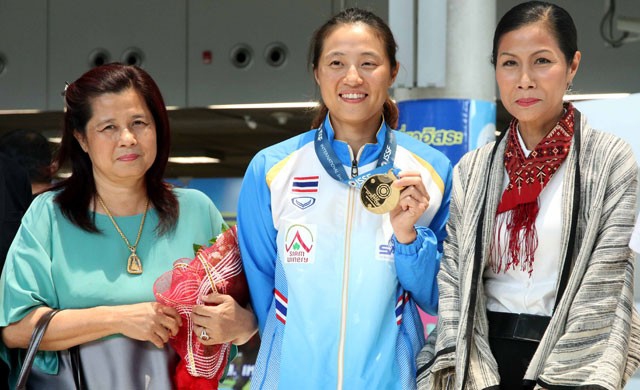 อัดฉีด'น้องณี' แชมป์โลกเป้าบิน1ล.