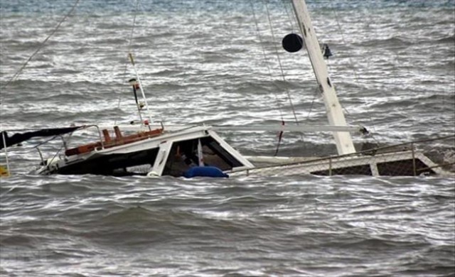 เรือประมงจีนชนเรือสินค้าในทะเลจีนตะวันออก