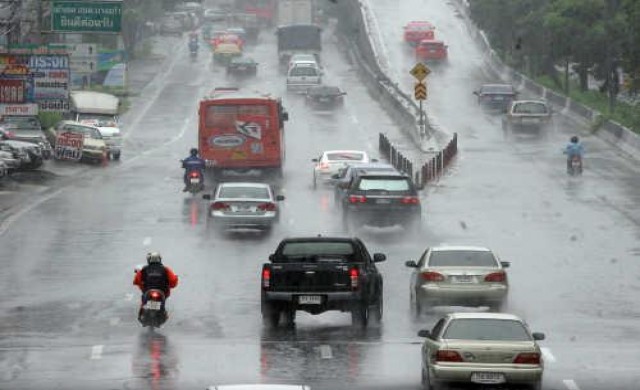 ปภ.สั่งเตรียมรับมือน้ำท่วมฉับพลัน - น้ำป่าไหลหลาก