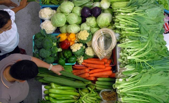  น้ำส้มสาย+น้ำยาล้างผัก มั่นใจปลอดภัยชัวร์ 