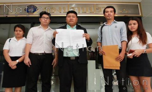 บุกกองปราบฯแจ้งจับ 'นปช.' จัดตั้งศูนย์ปราบโกงประชามติ