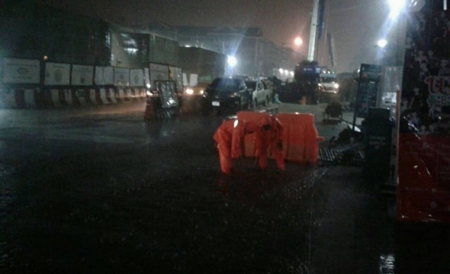 คนกรุงสยอง! น้ำท่วมขังรอระบายหลายพื้นที่