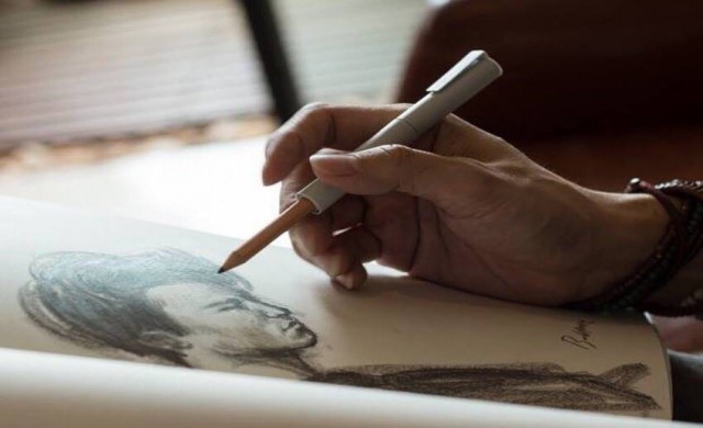 “Grey Ray Stationery” เครื่องเขียน เปลี่ยนโลก
