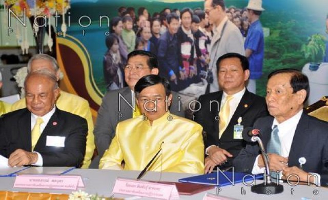 'อลงกรณ์' นำทีม สปท. เดินสายพบปชป.-พท.แจงปฏิรูป