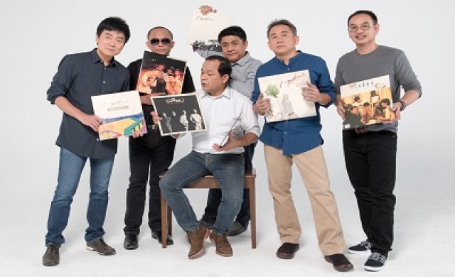 ก่อนจะเป็นปรากฏการณ์เฉลียง