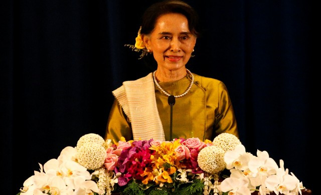 100 วันรัฐบาลอองซาน ซู จี ถูกวิจารณ์ไร้ผลงาน