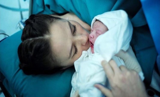 'แอน อลิชา' คลอดลูกสาว ชื่อ 'น้องริชา'