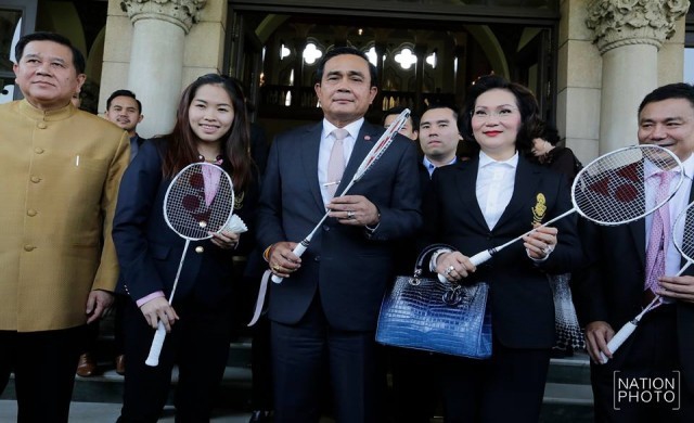 'ประยุทธ์' ให้กำลังใจ 'เมย์ รัชนก' กรณีถูกตรวจสารกระตุ้น