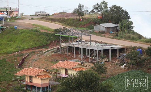 พิษม.44! 'ภูทับเบิก' ก่อสร้างหยุดยาว