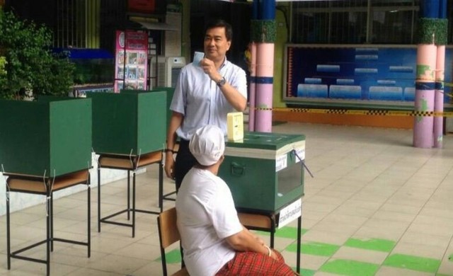 'อภิสิทธ์'ชวนปชช. ใช้สิทธิกำหนดอนาคตประเทศ