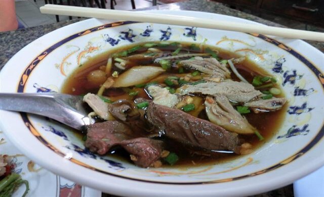 ของอร่อยตลาดน้อย