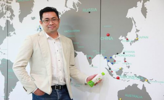 ขายความต่าง สูตรรุกน้ำผลไม้ 'อีฟ'