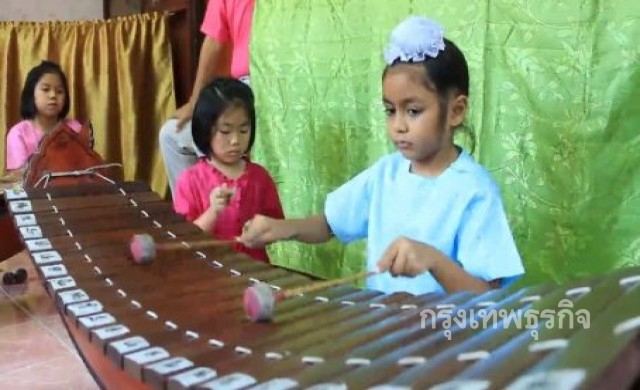 สุดทึ่ง!พบเด็กอัจฉริยะ8ขวบ เล่นระนาดเอกแบบมืออาชีพ