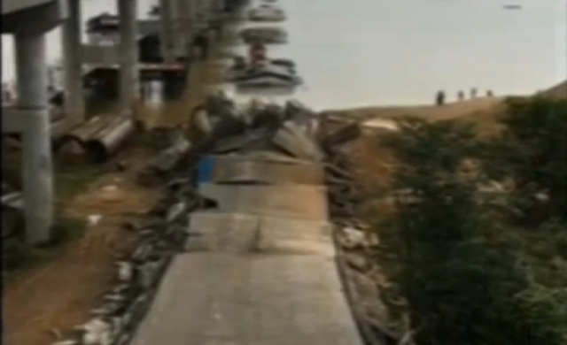 สะพานถล่มในจีน สูญหาย 3 คน-เจ็บ 5 คน