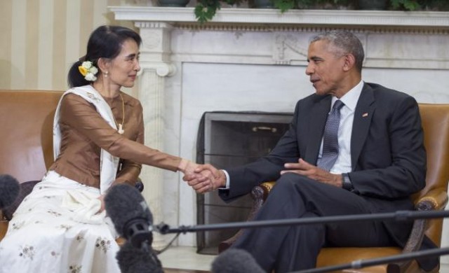"โอบามา"รับปาก"ซูจี"ถอนคว่ำบาตรเมียนมาเร็วๆนี้
