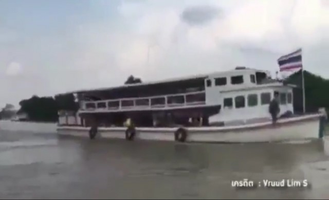 คลิปจังหวะเรือล่มกลางแม่น้ำเจ้าพระยา เสียชีวิต14ศพ-เจ็บอื้อ