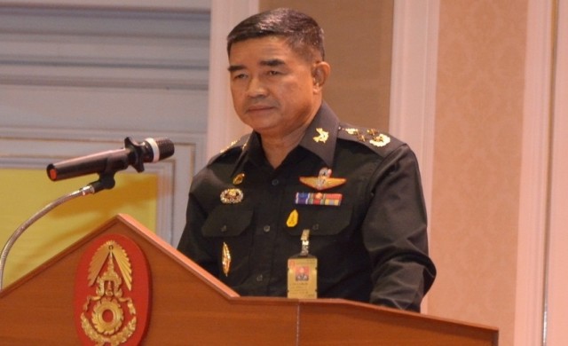 'บิ๊กเจี๊ยบ' มอบหมายงาน 5 เสือ ทบ. 