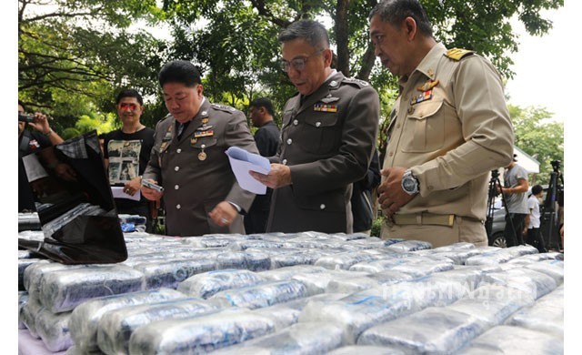 จับแก๊งรับจ้างยาบ้าเที่ยวละ5แสน เผยทำมาแล้ว22ครั้ง