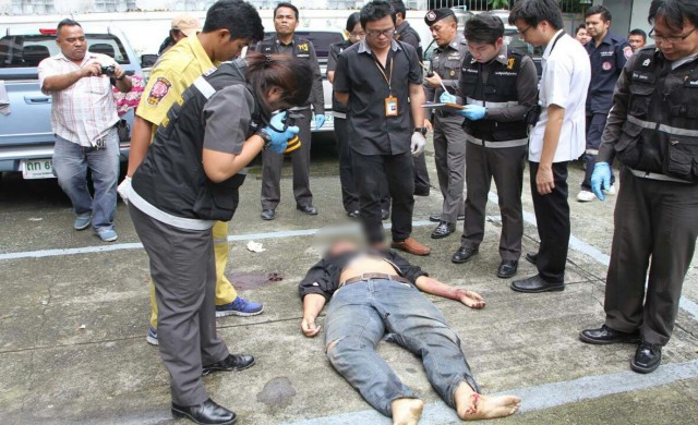 ทอมโหดฆ่าปาดคอแฟนสาว โดดตึกตายหนีผิด