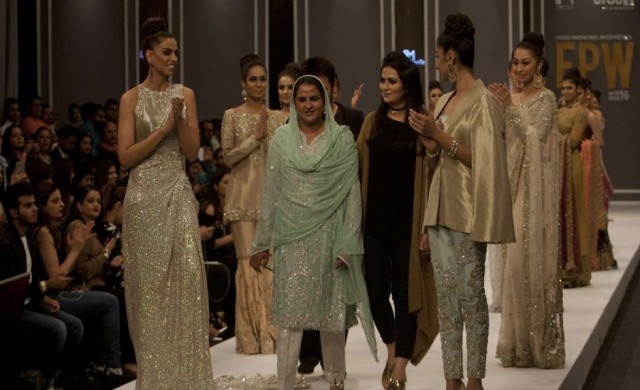 ‘เหยื่อข่มขืน’ ขึ้นเวที ‘ปากีสถานแฟชั่นวีค’