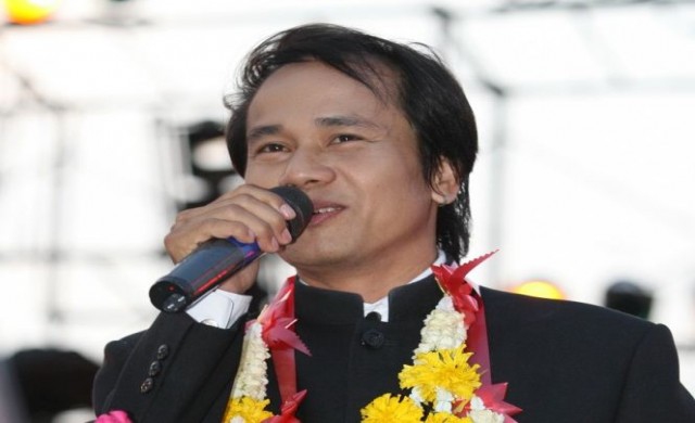 วงการเพลงลูกทุ่งร่ำไห้ 'สันติ ดวงสว่าง' เสียชีวิตแล้ว